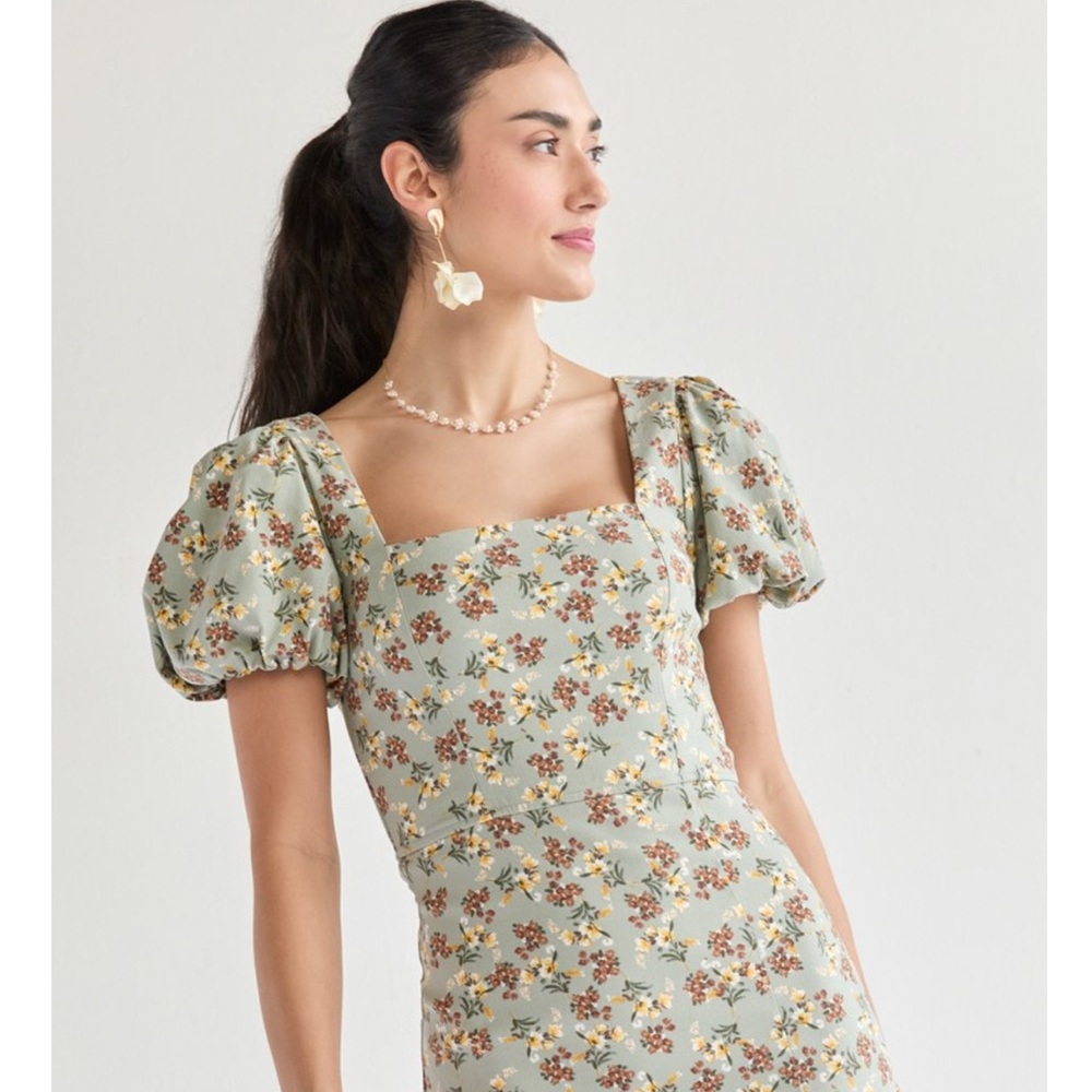 ‼️SALE‼️Francesca’s Puff Sleeve Dress